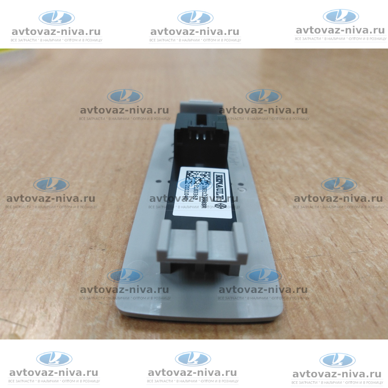 283129988R Микрофон двойной серый 283129988R Lada Vesta в Твери