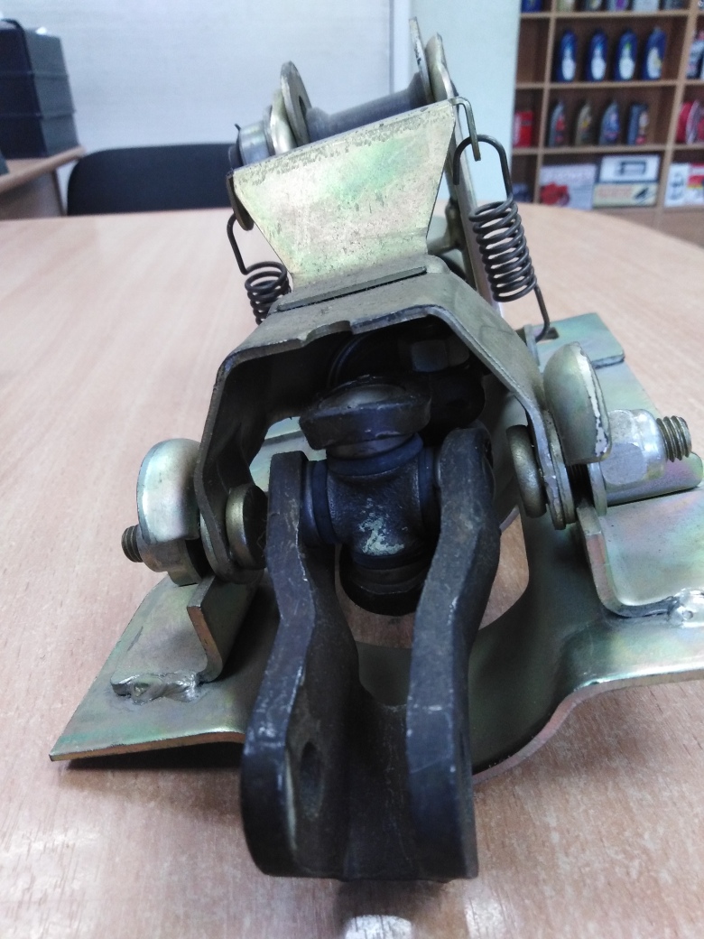 21230340110010 вал руля 2123-3401100-10 в сборе Нива-шевролет в Твери